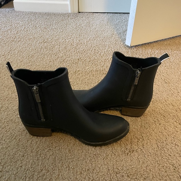 Booties - Picture 1 of 5